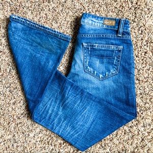 Paige Petite premium denim "Laurel Canyon"